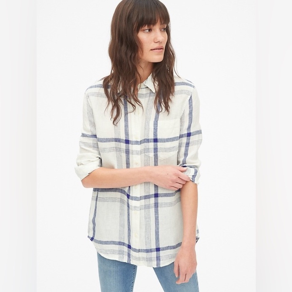 Gap Linen Boyfriend Button Down - image 1